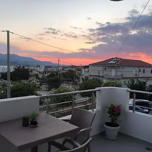 Soni Oruci , Ksamil Albania