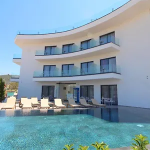 https://blue-eye-hotel-ksamil.albaniahotels.org