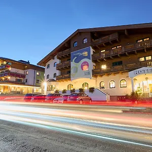 Boutique House Happyellow 3*, Saalbach-Hinterglemm Österreich