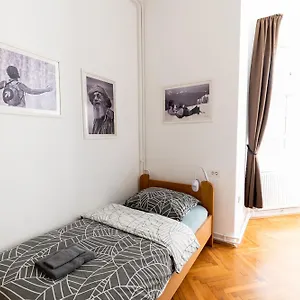 Galeria 3*, Lublana Słowenia