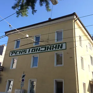 Jahn 3*, Salzburg Österreich