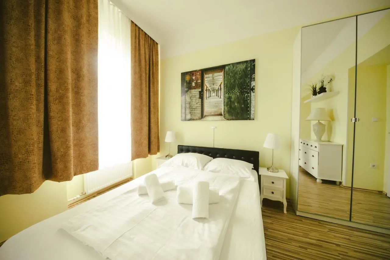 Hotel California Вена
