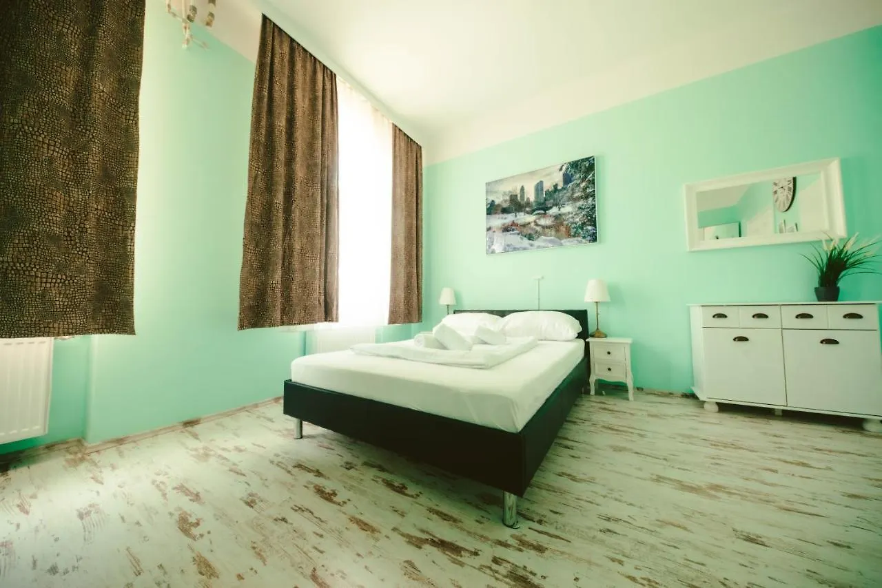 Hotel California Вена