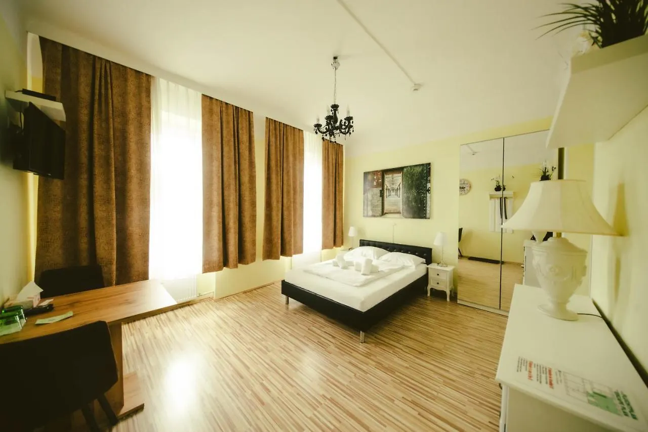 Hotel California Вена