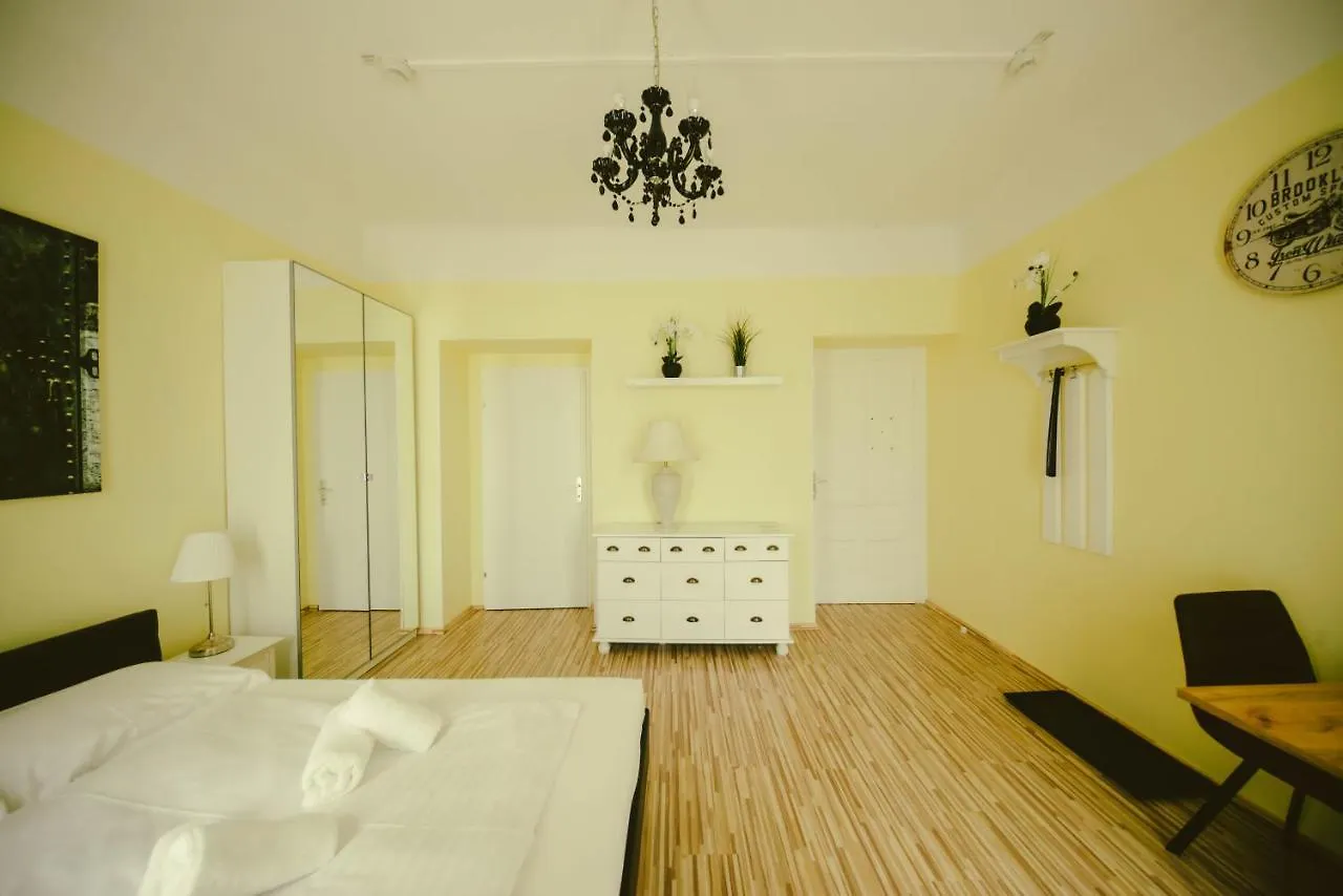 Hotel California Вена